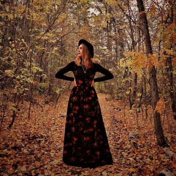 Meet your Posher, Kristen - Picture 1 of 1